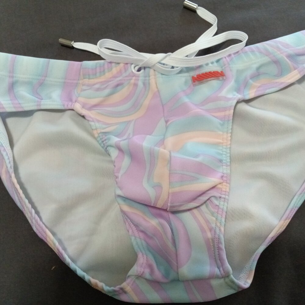 METRO MALE WEAR (MIIW) "BASQUE" PASTEL SWIRL SWIM BRIEF, SIZE "S" (30"-32")